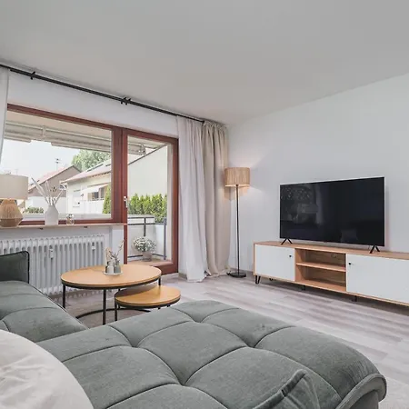 Cruwzo - Fantastic Apartment With Balcony And Parking Waiblingen  Exterior photo